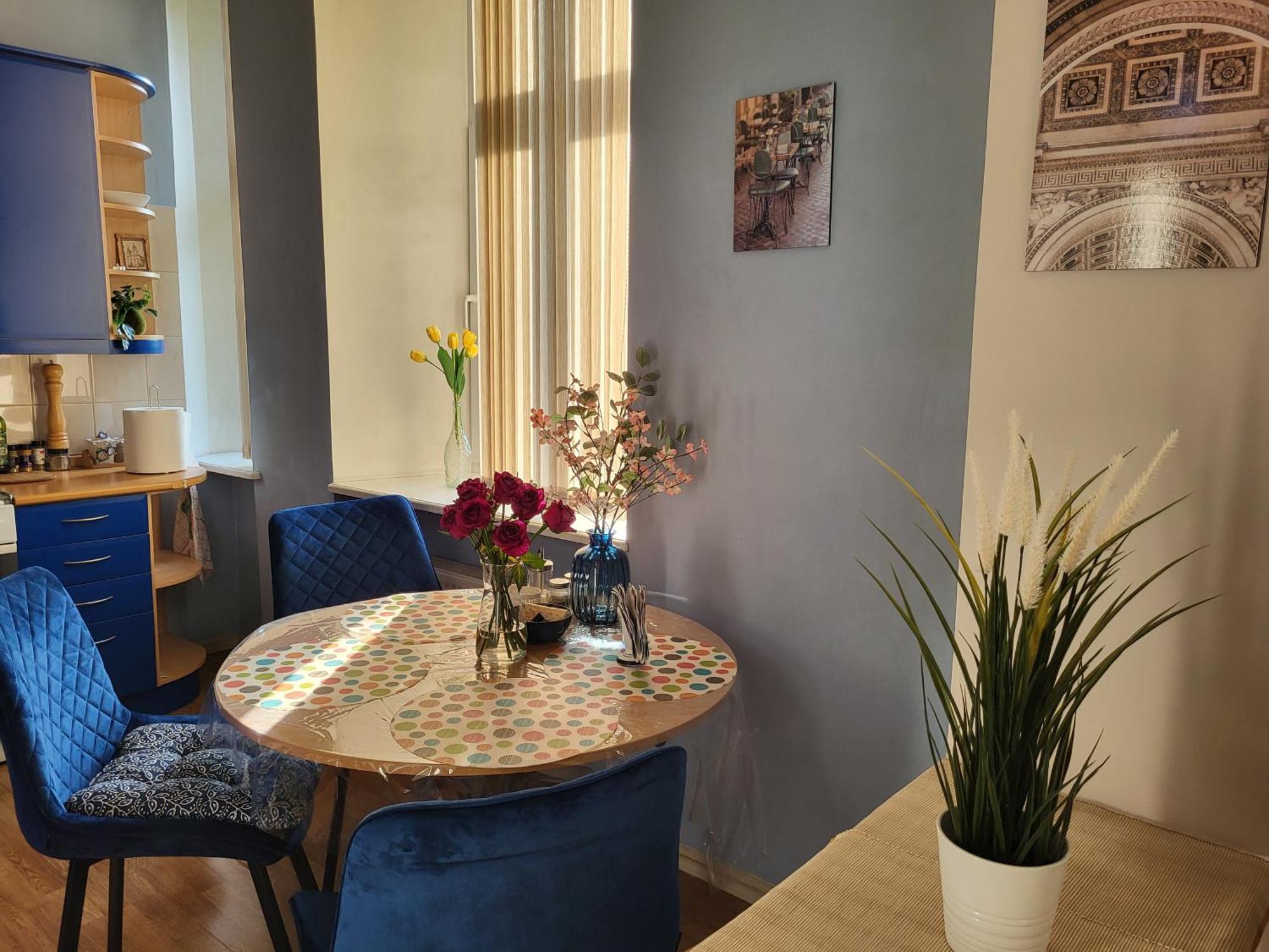 Alunana Lux Jakuzzi Apart, Facade Is Under Renovation, In Art Nouveau Area, Self Check-in Riga