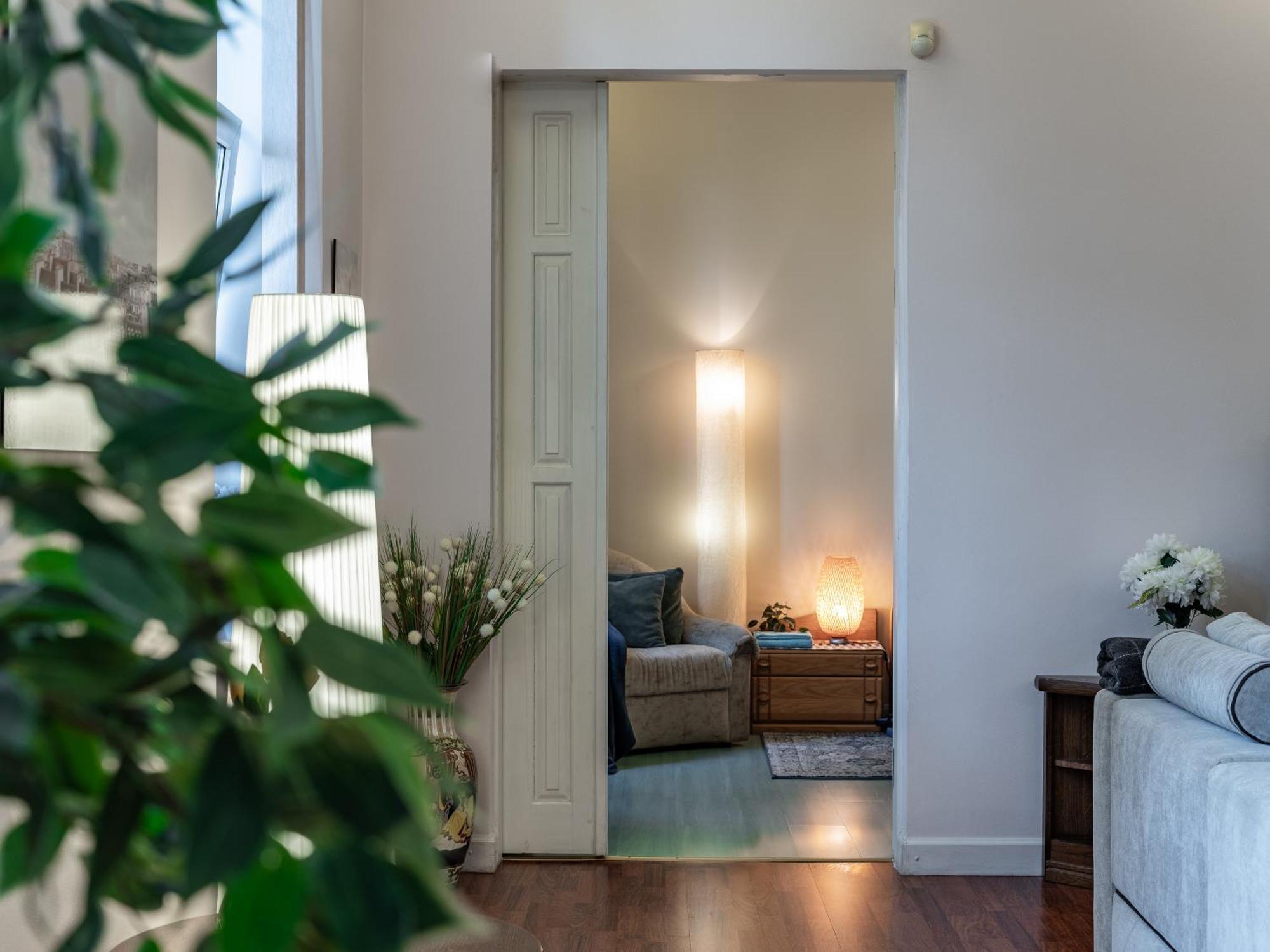 Alunana Lux Jakuzzi Apart, Facade Is Under Renovation, In Art Nouveau Area, Self Check-in Appartement Riga
